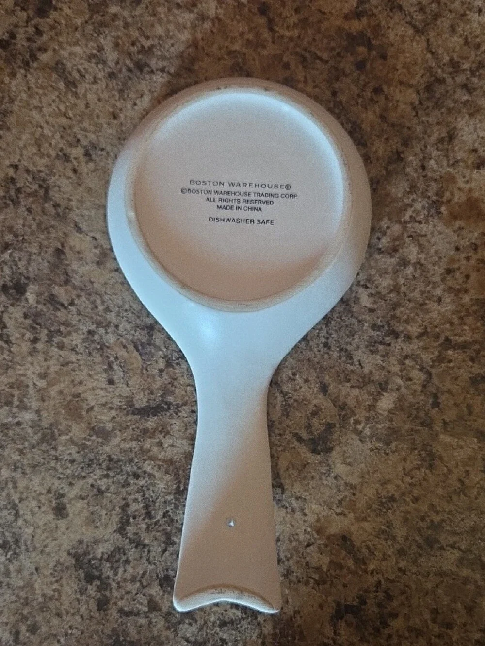 Boston Warehouse White Ceramic Spoon Rest with 'Food is love made edible' Script